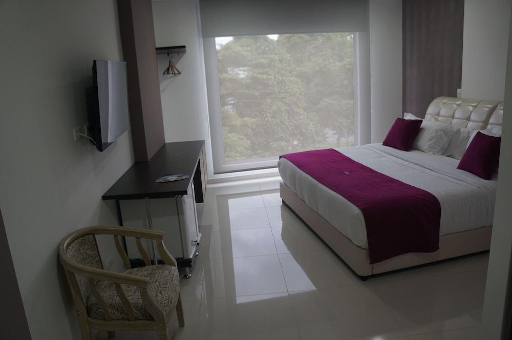 Solev Hotel 4*